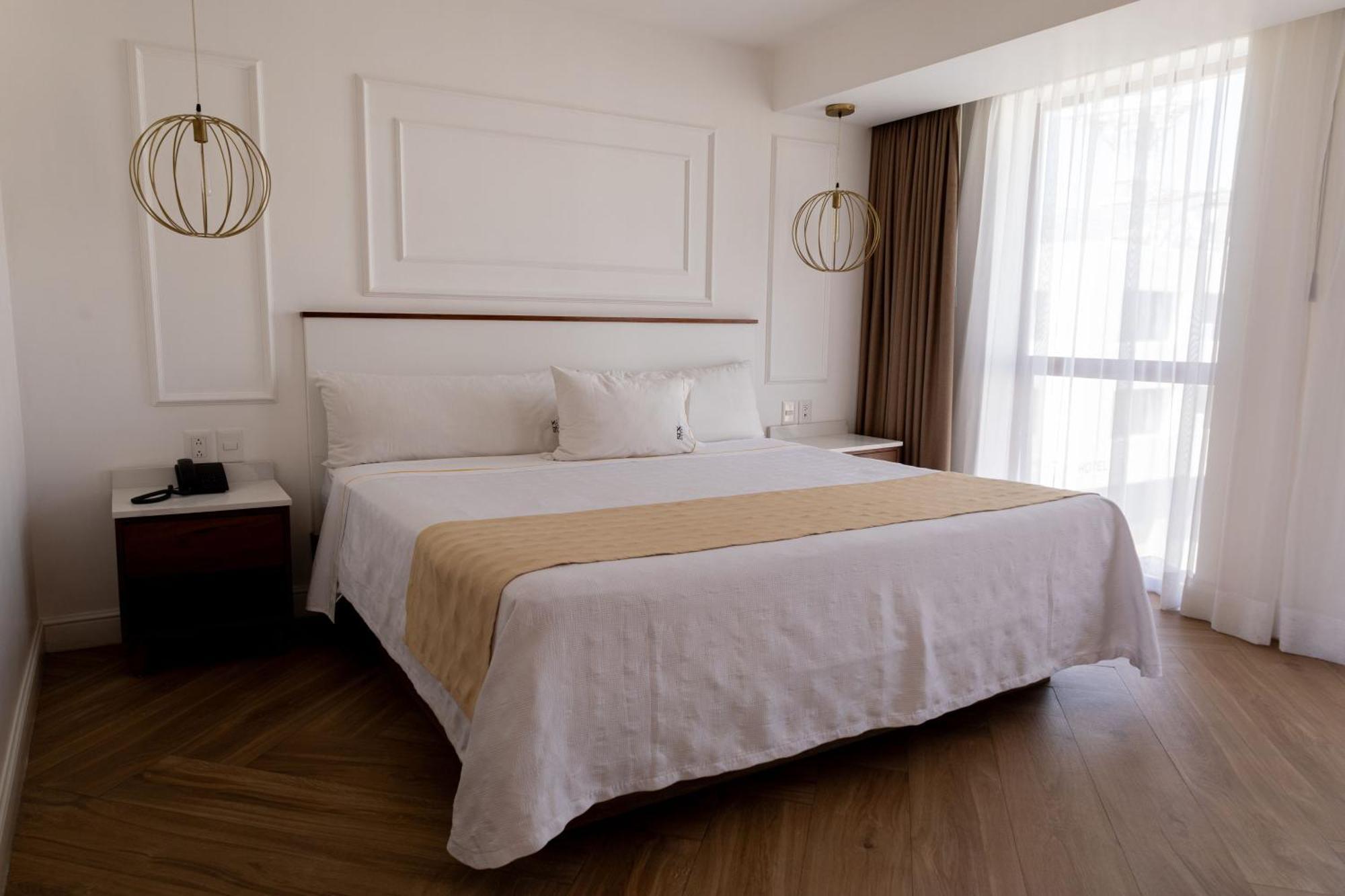 Six Hotel Guadalajara Degollado Buitenkant foto